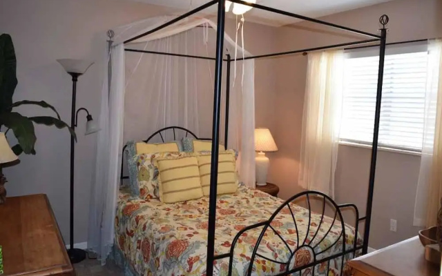 Blue Dolphin Inn Nine Bedroom Villa