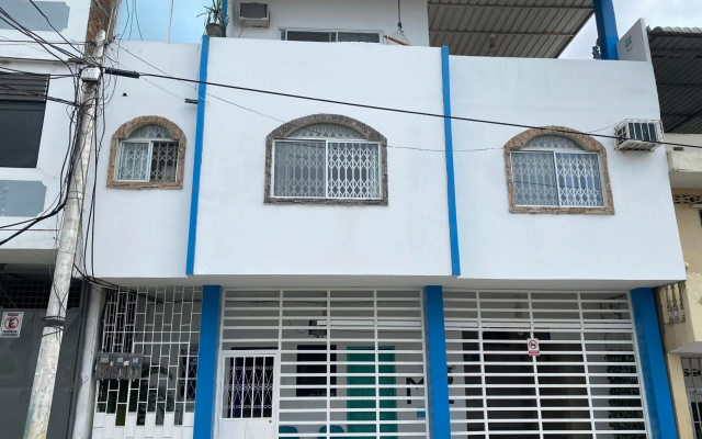 Beautiful apartment near Malecon and Murcielago beach!
