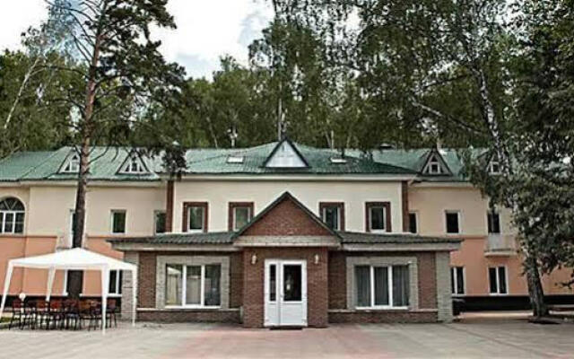 Апарт-Отель Усадьба вид на фасад