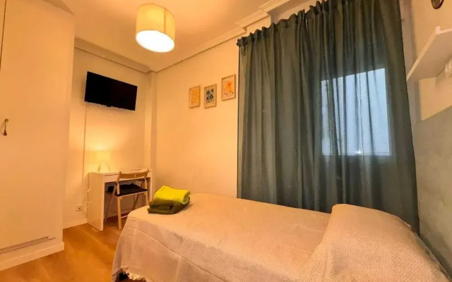 Rooms Carlos, next to Plaza Mayor