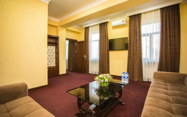 Отель Grand Capital Hotel