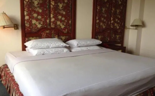 Diamond River Ping Petch-Ngam Hotel