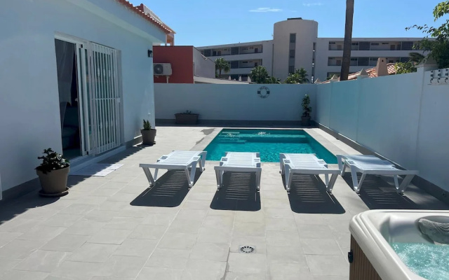 Villa Magnolia in Callao Salvaje