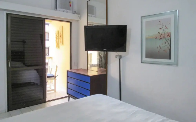 Apartamento a 70m da Praia de Pitangueiras SP