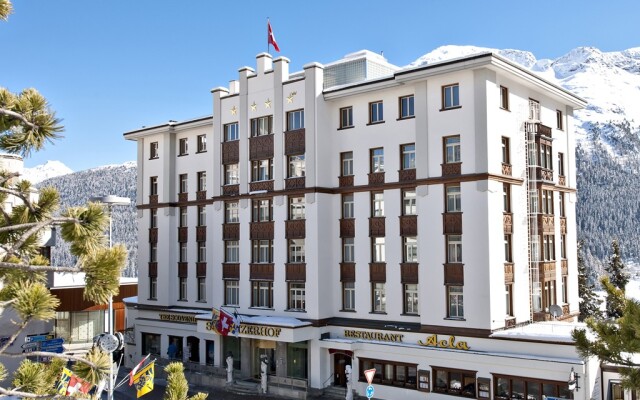 Отель Schweizerhof Swiss Quality Hotel Швейцария, Санкт-Мориц - отзывы, цены и фото номеров - забронировать отель Schweizerhof Swiss Quality Hotel онлайн вид на фасад