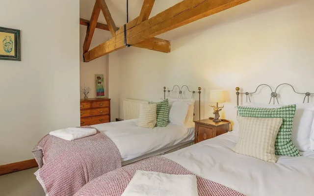 Stunning Barn Conversion - Rural Setting