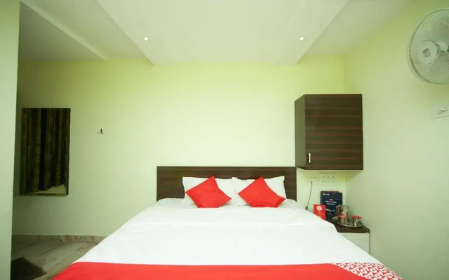 Sri Kumaran Residency By OYO Rooms