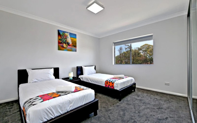 96 Hydrae Villa