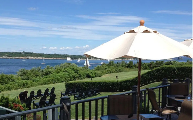 OceanCliff Hotel