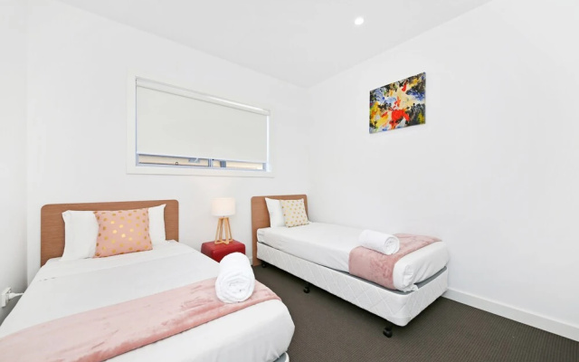 Villa Merrylands