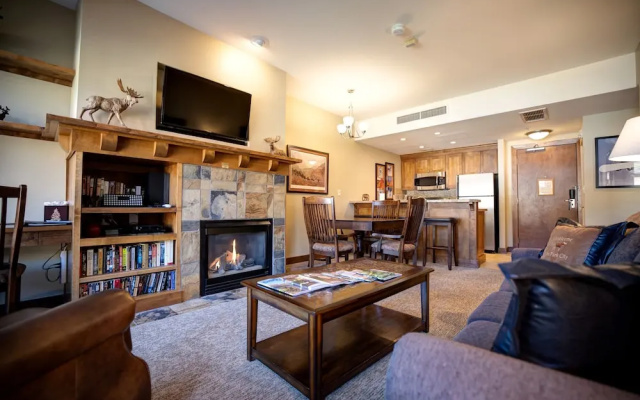 Sundial #C303 by BlueSwell