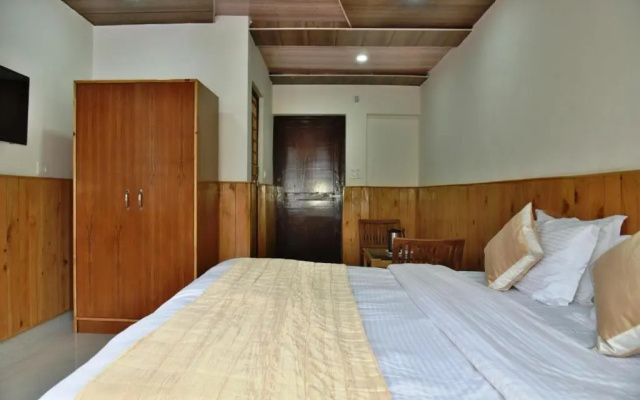 OYO 8455 Hotel Akash