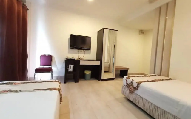 Maya Hotel