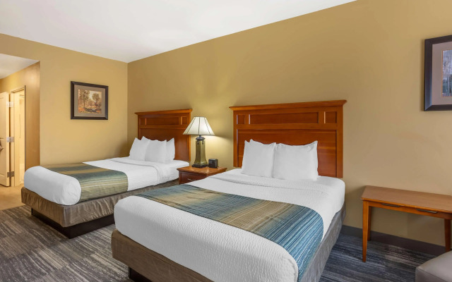 Best Western Plus University Park Inn & Suites
