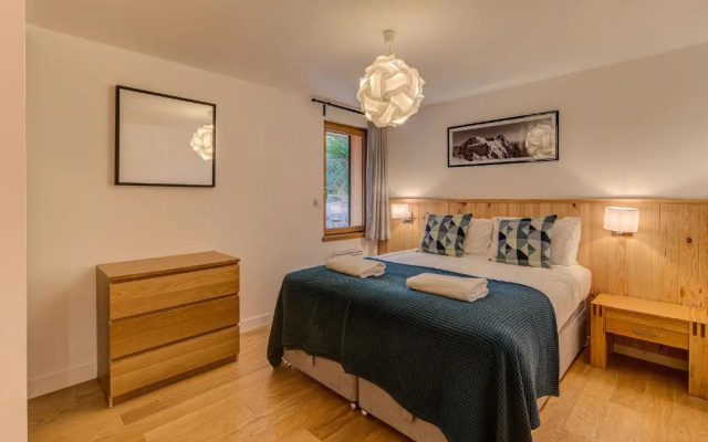 BIOLAY 2 - Alpes Travel - Central Chamonix - Sleeps 6