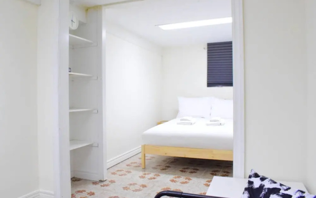 Central Basement Unit in Little Italy Close To Subway