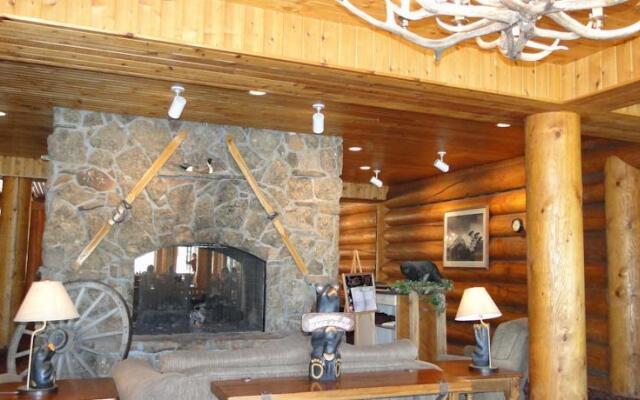 Headwater S Lodge Cabins At Flagg Ranch In Moran United States