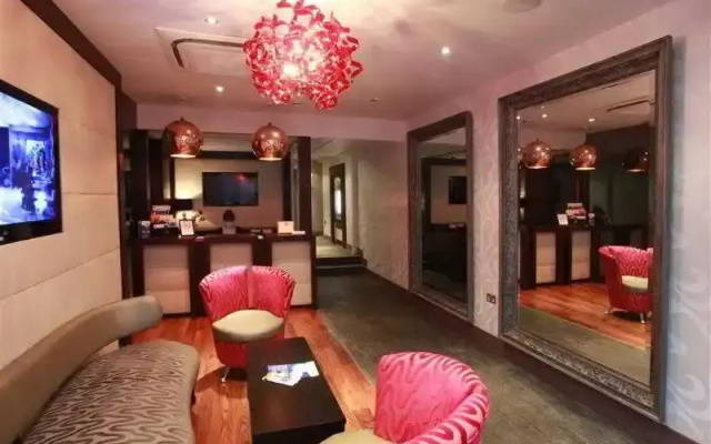 Best Western Maitrise Suites An Apartment Hotel