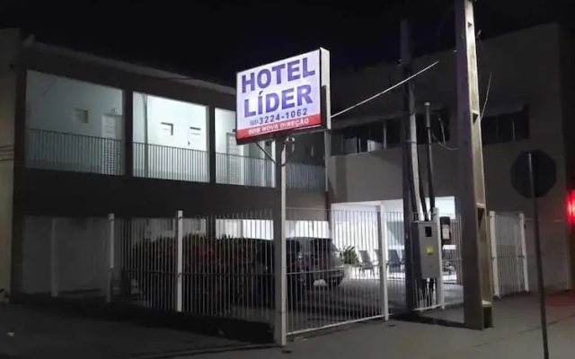 Hotel Líder