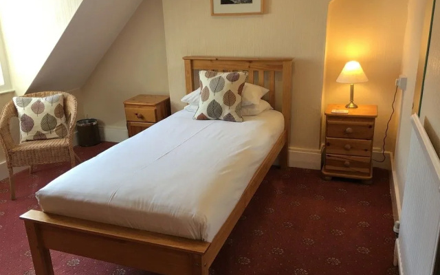 Ivydene Hotel
