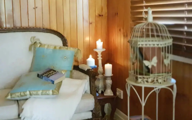 Barney Creek Vineyard Cottages