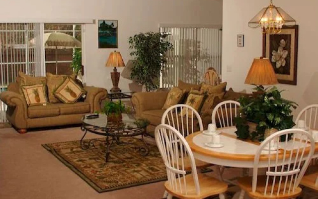 Creekside Villas