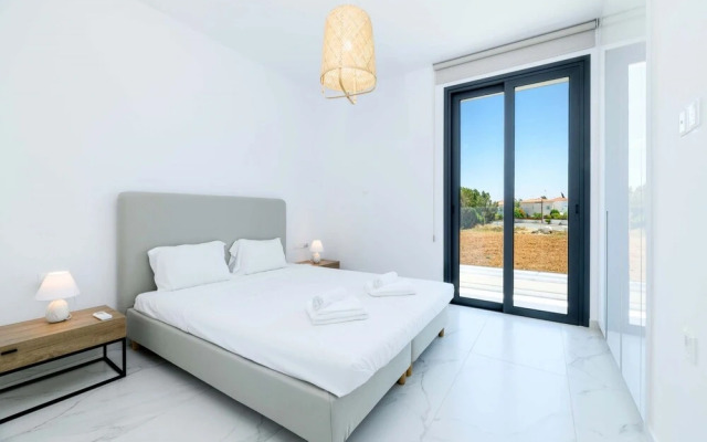 By The Beach - White Coral Villa