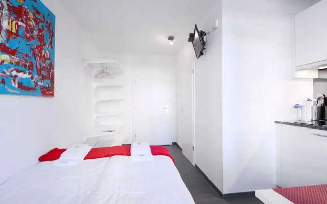 Hitrental Station Apartments