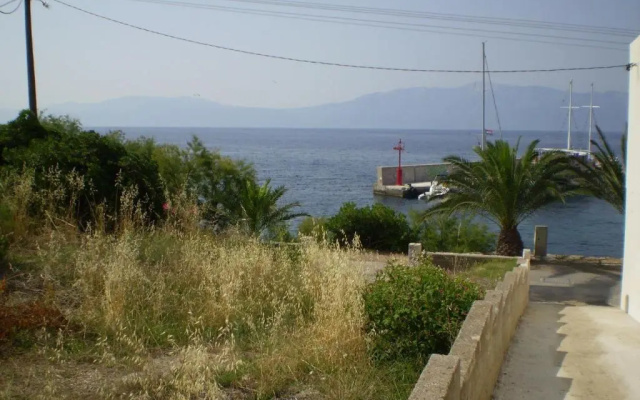 Holiday home Smi - 30 m from sea