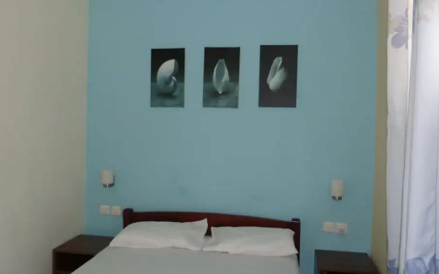 Le Cactus Guesthouse