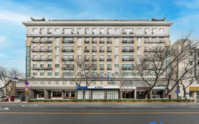 Yaoshi HOTEL (Beijing Wangfujing Tiananmen Dongsi Subway Station)
