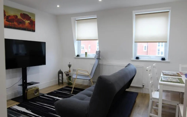 Modern 2 Bedroom Apartment In The Heart Of Greenwich
