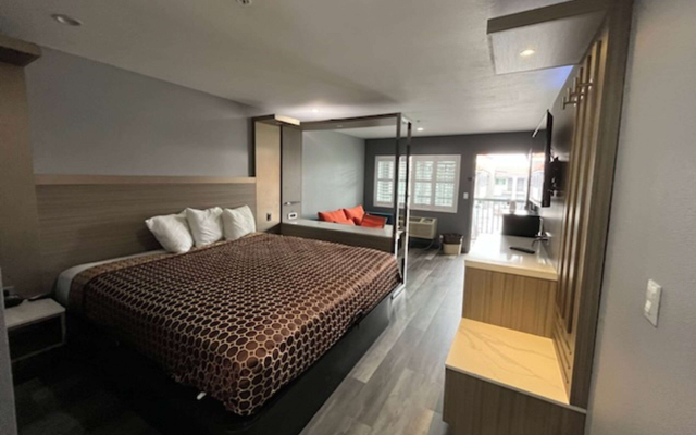 Travelodge by Wyndham Whittier