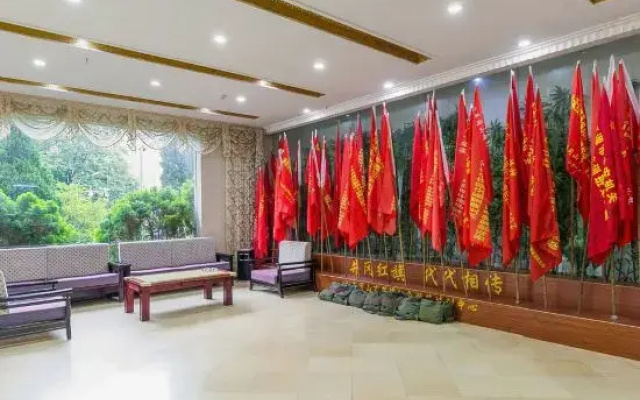 Weimei Lake-view Hotel