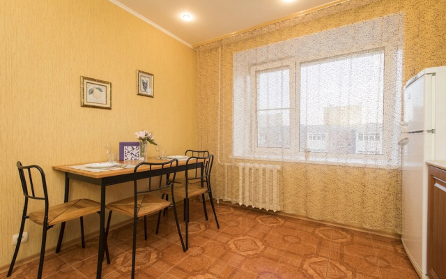 Apartment on Rodionova 189 -24