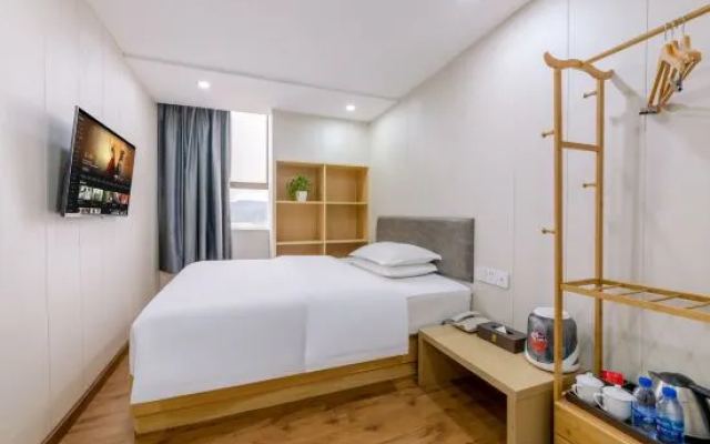 Kunshan Hotel (Shenzhen Henggang subway station )
