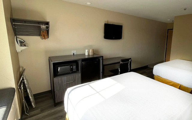 Travelodge by Wyndham Arlington/Dallas Area