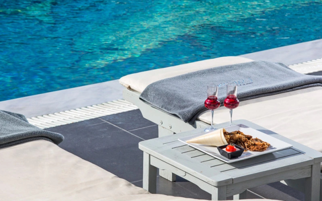 Luxury Bon Hotel