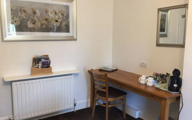 Red Lion Inn Partney