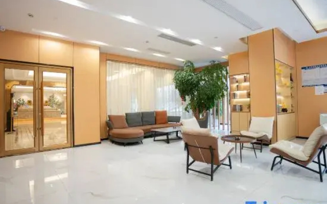 Shangyue Hotel (Huaibei Normal University Binhu Campus)