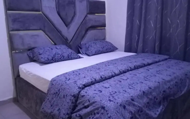 Apartment - Sleeps 4 - Parking - Wi-fi