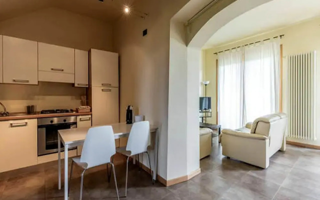 Apartment in Iseo Near Seabeach
