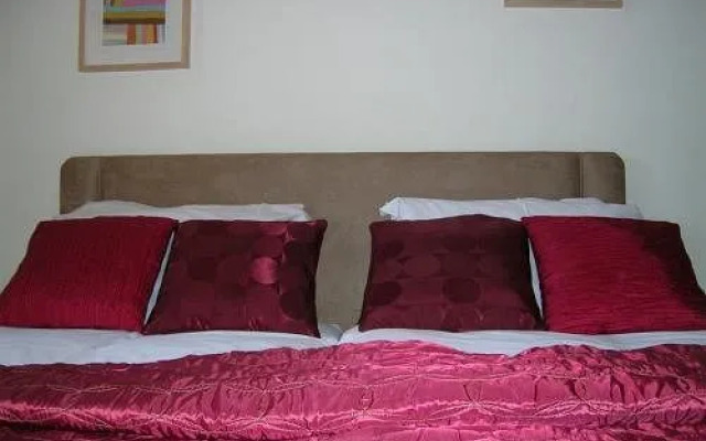 The Suite At Tsunami