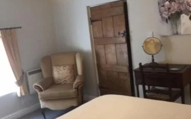 The Old House B And B