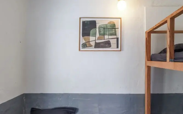 Underground Hostel By Bilwa Estate