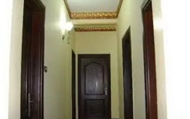 Rotana Palace Hostel