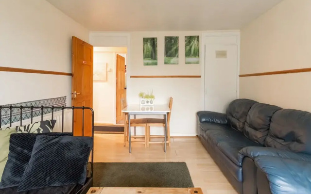 Alluring Apartment in Edinburgh near City Center