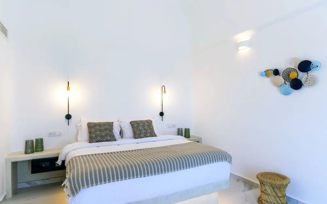 Lavadoze Luxury Suites - Adults only