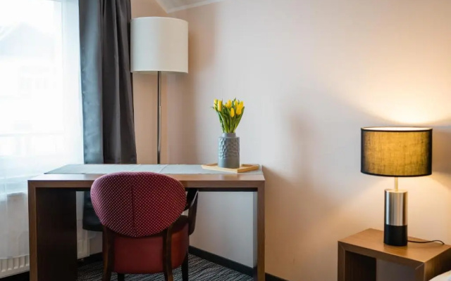 Point Hotel Apartments & Rooms