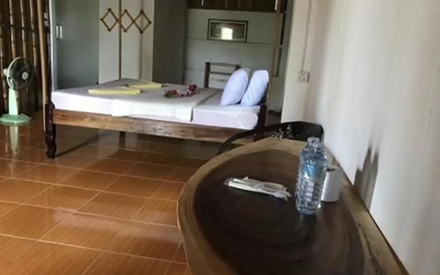 Coconut Blvd Resort